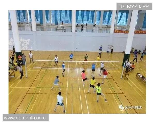 排球新手必看:从基础到战术的全面入门指南与技巧分享 排球新手必看:从基础到战术的全面入门指南与技巧分享