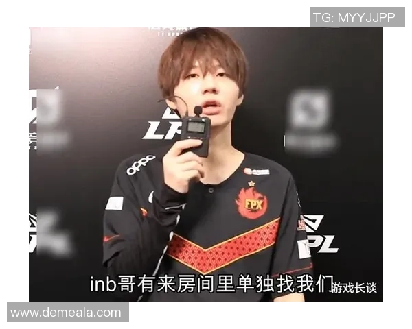 王者荣耀热议：FPX战队实力之争引发玩家热烈讨论与思考